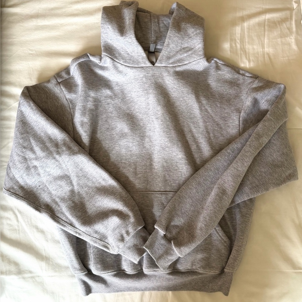SKIMS Gray Women's Sweater